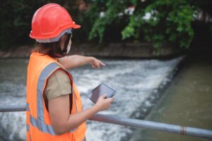 Jak monitorować wodę gruntową: praktyczny przewodnik